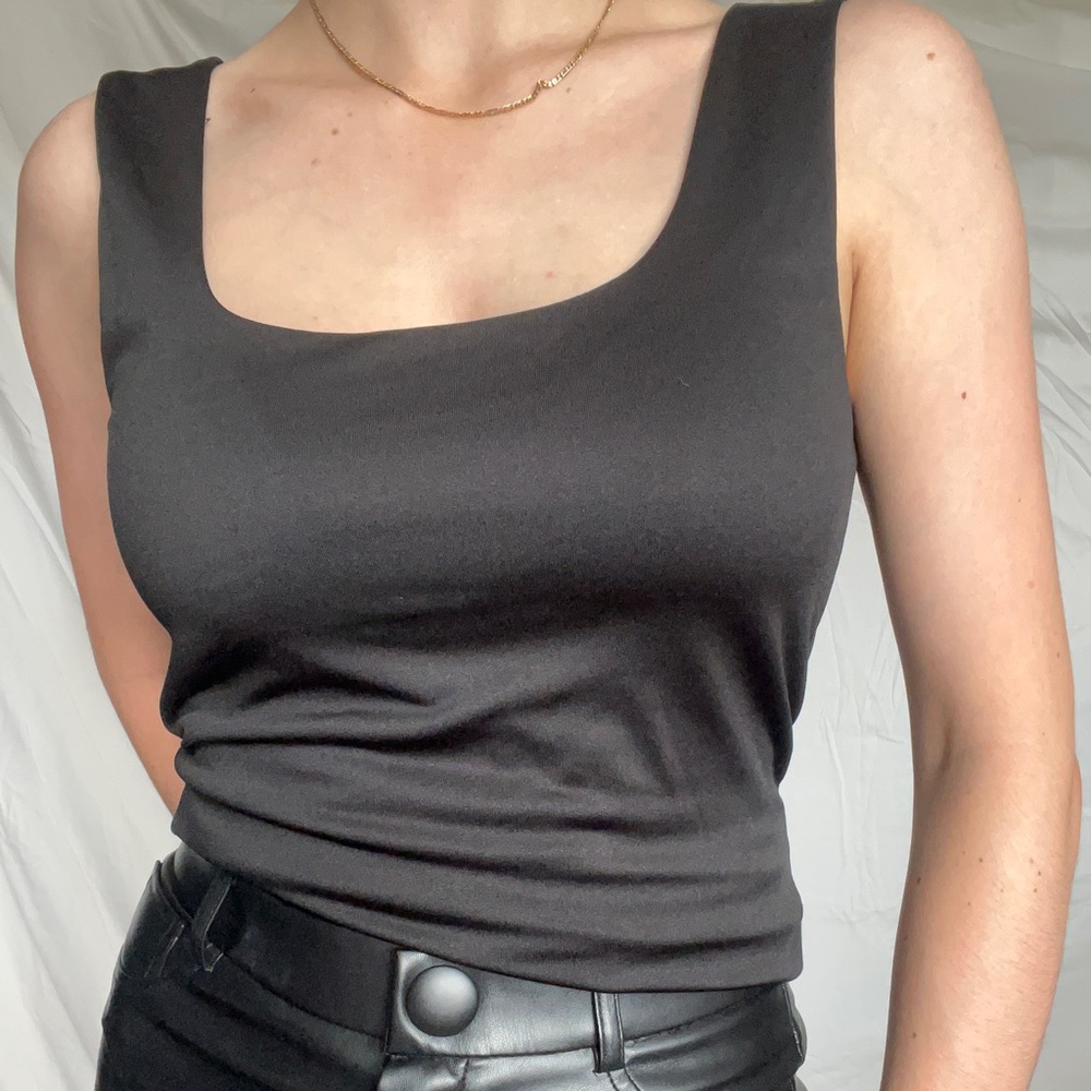 Black Square Neck Tank Top